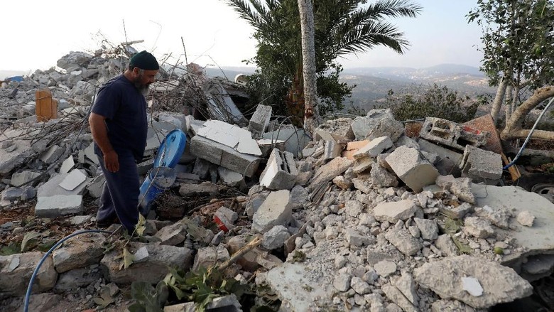 Israel Hancurkan Rumah Remaja Palestina Penyerang Warganya Israel Hancurkan Rumah Remaja Palestina Penyerang Warganya