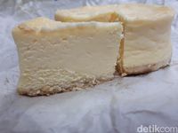 Creamy dan Lembut, Ini Konditorei Cream Cheese Cake dari Kobe