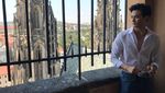 Foto: Gaya Traveling Mister International yang Tampan & Atletis