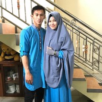 Pasangan ini bertemu saat masih berusia sangat belia. Kala itu Iqbal berusia 15 tahun dan Sarah 16 tahun. Pertemuan pertama kali terjadi di Pekan Olahraga Pelajar pada 2012. Foto: Instagram