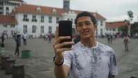 Selain itu, Jonatan juga pernah berkunjung ke Kota Tua yang terkenal di Jakarta. Yuk main lagi ke Kota Tua, Jo! (jonatanchristieofficial/Instagram)
