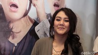 Bersama Dennis Adhiswara, Sissy Prescillia kembali dipertemukan di film Milly & Mamet. Foto: Ismail/detikHOT
