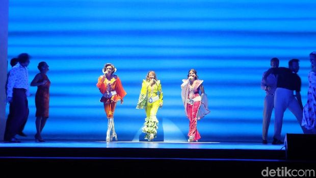 Musikal 'MAMMA MIA!' Bius Publik Jakarta 