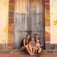 Selama di luar negeri, keluarga itu biasanya menyewa tempat dengan dapur dan tempat tidur terpisah agar tetap bisa istirahat cukup serta makan enak. Foto: Instagram @kiwi_and_free