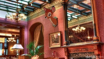Bambi kini jadi pajangan dinding. Foto: disneyunhappilyeverafter.tumblr.com