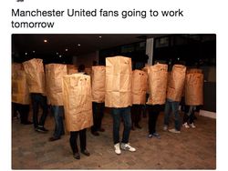 Dibantai Tottenham, MU Jadi Sasaran Meme Kejam