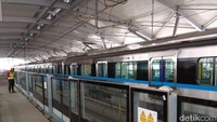 Saat ini pengerjaannya memasuki tahap finishing, alias penyelesaian interior.
