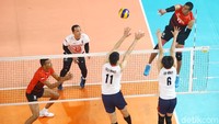 Kendati kalah, Timnas voli Indonesia masih menyimpan satu laga lagi. Mereka akan berebut peringkat kelima dengan tim yang kalah antara Jepang dengan Qatar.