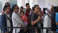 Berbagai kalangan hadir untuk mendukung tim Indonesia di laga final.