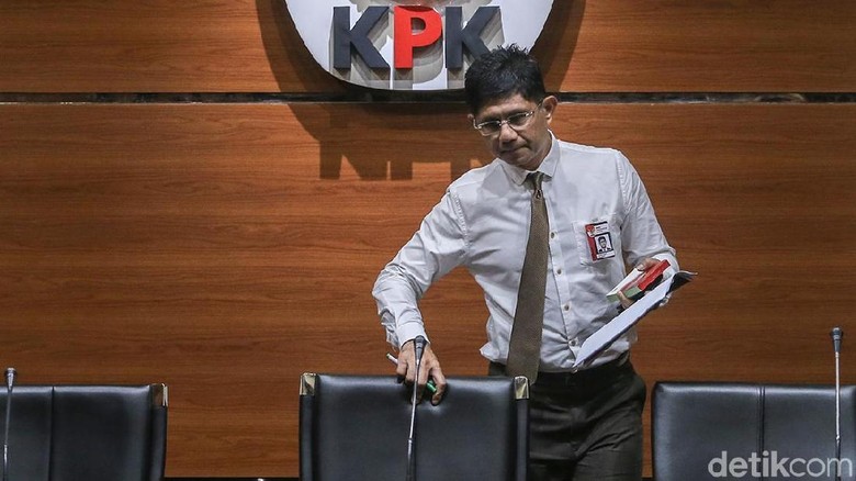 KPK: Commitment Fee Suap Meikarta Rp 13 M, Baru Terealisasi Rp 7 M KPK: Commitment Fee Suap Meikarta Rp 13 M, Baru Terealisasi Rp 7 M
