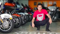 Moge Harley-Davidson yang menjadi kesukaan Owi harganya ratusan juta rupiah. Bila Owi bersama Butet memenangkan medali emas Asian Games 2018, Pemerintah melalui akan memberikan bonus sebesar Rp 1,5 miliar.  Foto: Pool (Instagram)