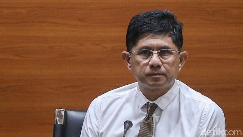 KPK Tetapkan Bupati Kotim Tersangka, Negara Diduga Rugi Rp 5,8 T KPK Tetapkan Bupati Kotim Tersangka, Negara Diduga Rugi Rp 5,8 T