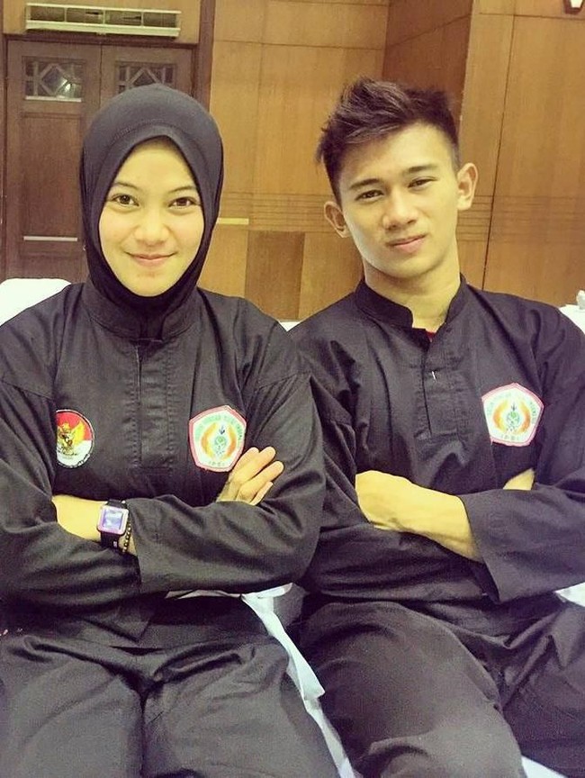 Iqbal dan Sarah menikah pada 23 Maret 2018. Jadi bisa dibilang, mereka adalah pengantin baru. Bahkan keduanya belum sempat berbulan madu karena sibuk persiapan untuk bertanding di Asian Games 2018. Foto: Instagram