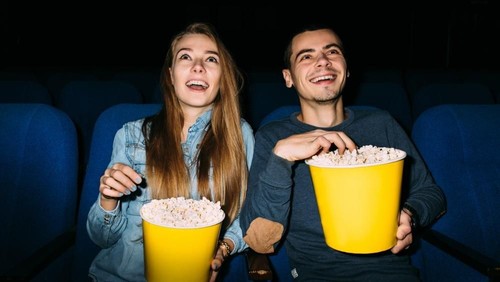 ilustrasi Nonton Bioskop