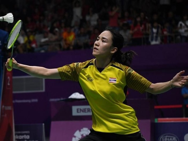 Seperti Chinese Taipei, tim Thailand beraksi dengan jersey berwarna kuning. Dalam tradisi masyarakat Negeri 1000 Pagoda itu, warna kuning diyakini membawa hoki. (Foto: AFP)