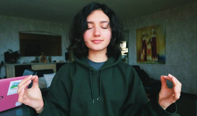 Saat menjadi vegan, Kristel hanya makan buah-buahan, sayuran, salad, kacang-kacangan dan biji-bijian. Foto: Instagram/@kasumikriss