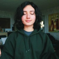 Saat menjadi vegan, Kristel hanya makan buah-buahan, sayuran, salad, kacang-kacangan dan biji-bijian. Foto: Instagram/@kasumikriss