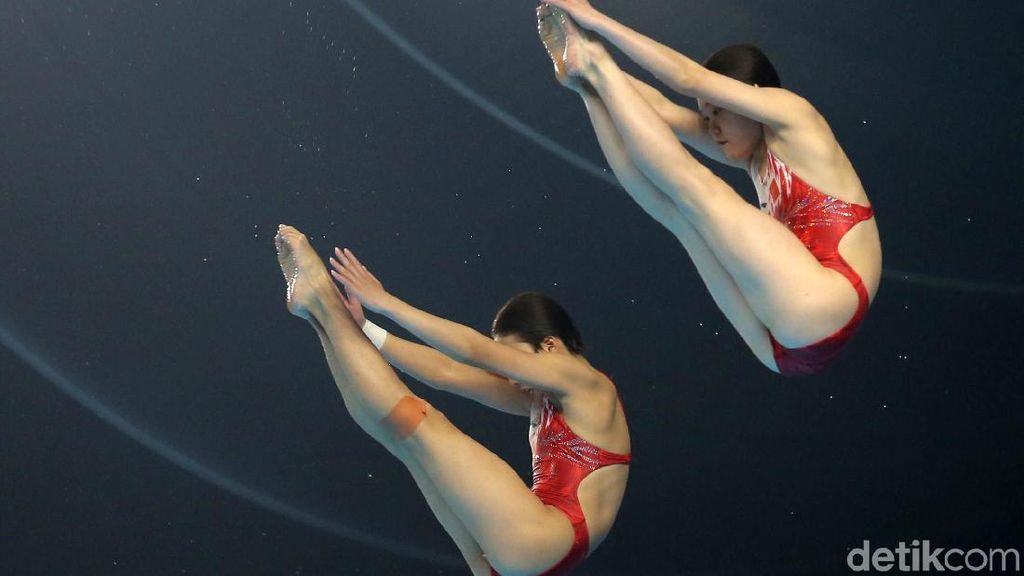 China Tambah Emas dari Loncat Indah Putri China Tambah Emas dari Loncat Indah Putri