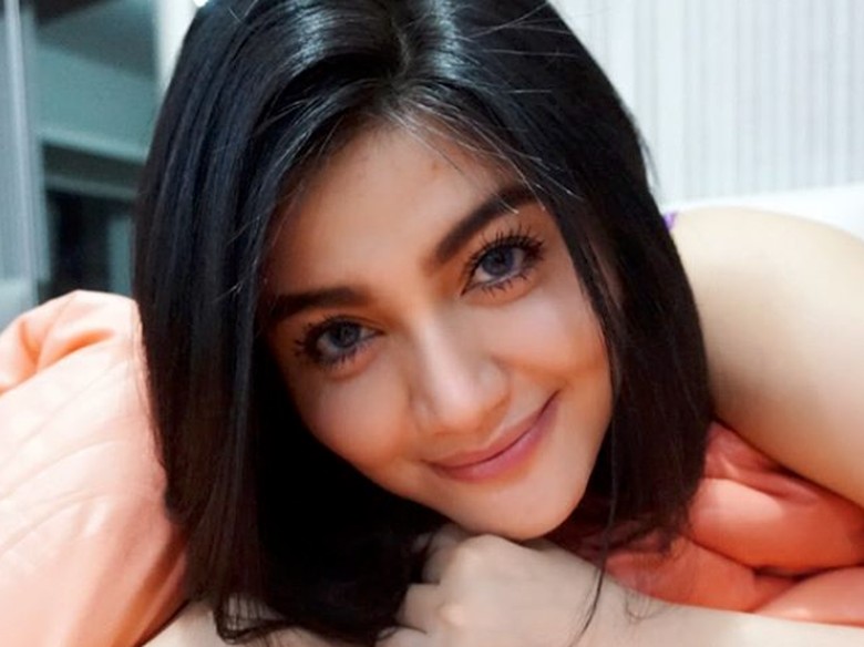 Di Persidangan, Hilda Vitria Ngaku Tak Pernah Hubungan Intim dengan Kriss Hatta Di Persidangan, Hilda Vitria Ngaku Tak Pernah Hubungan Intim dengan Kriss Hatta