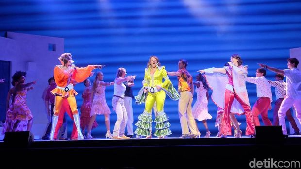 Siap Nyanyi dan Joget di 'MAMMA MIA!' Musikal Jakarta Malam Ini? 