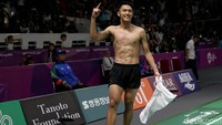 Jonatan Christie berhasil meraih medali emas usai mengalahkan atlet bulutangkis asal Taiwan Chou Tienchen dalam pertandingan tunggal putra bulutangkis Asian Games 2018.