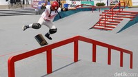 Aliqqa melakukan latihan di Arena Skate Roller, Jakabaring Palembang.