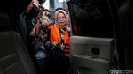 KPK Kembali Periksa Eni Saragih