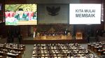 Rapat Paripurna Hingga Potong Tumpeng Hiasi Perayaan HUT DPR