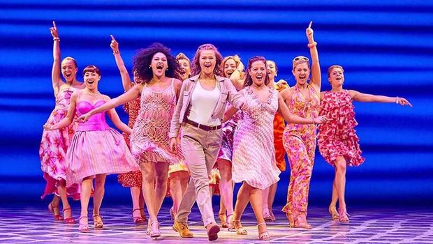 Musikal 'MAMMA MIA!' Bius Publik Jakarta 
