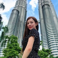 Rupanya, wajah wanita asal Cebu, Filipina ini pernah menghiasi sampul majalah FHM. Foto: Instagram