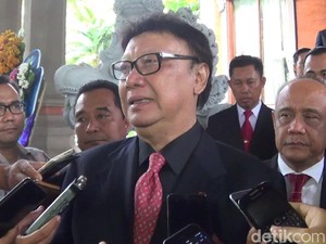 Mendagri Imbau Korban Gempa Palu Gotong Royong Soal Makanan