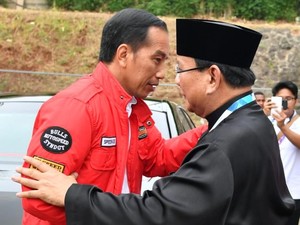 Jokowi Janji Usut Pelanggaran HAM, Prabowo Jamin Fakir Miskin