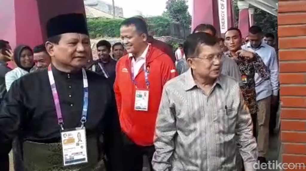 Setelah Megawati, Prabowo Sambut JK di Arena Silat Asian Games Setelah Megawati, Prabowo Sambut JK di Arena Silat Asian Games