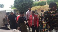Setelah Megawati dan Jusuf Kalla, Jokowi juga datang ke venue pencak silat di TMII, Jakarta. Foto: Ibnu Hariyanto/detikcom