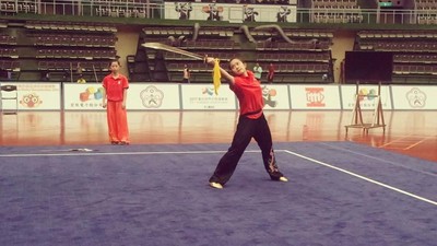 Jago Main Pedang, Intip Gaya Olahraga Atlet Wushu Felda Elvira