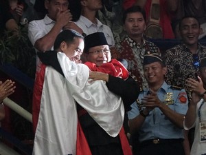 Kata Jokowi-Prabowo Soal Pelukan Mereka