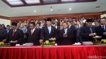 Rapat Paripurna Hingga Potong Tumpeng Hiasi Perayaan HUT DPR