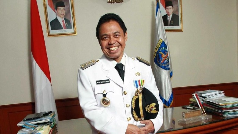 Ada Riwayat Stroke, Kaki Nur Mahmudi Agak Pincang Ada Riwayat Stroke, Kaki Nur Mahmudi Agak Pincang