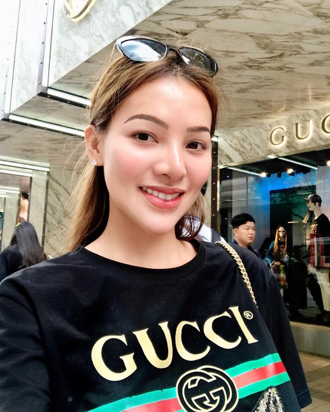 Tak ada yang menyangka jika video Sunshine Guimary yang makan kepiting dengan cara aneh itu jadi viral dan telah dilihat 1,5 juta lebih. Banyak orang yang ingin tahu tentang dirinya. Foto: Instagram