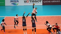 Set pertama dimenangkan Korea dengan angka 22-25.