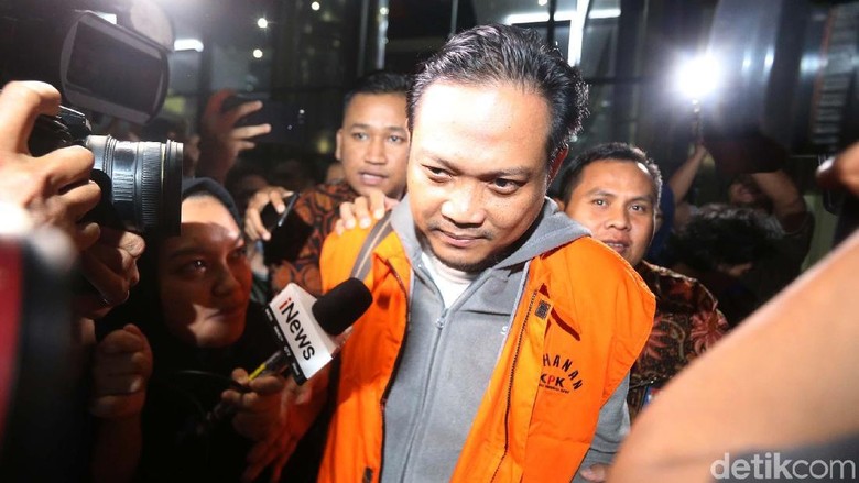 Panitera PN Medan Dituntut 8 Tahun Penjara Panitera PN Medan Dituntut 8 Tahun Penjara