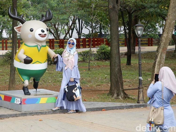 Serunya Berburu Foto dengan Atung Bhinbhin dan Kaka