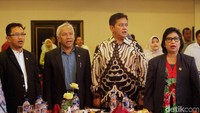 Delapan anggota DPR RI mendapatkan penghargaan sebagai anggota DPR terbaik tahun 2018 dari Panggung Indonesia.
