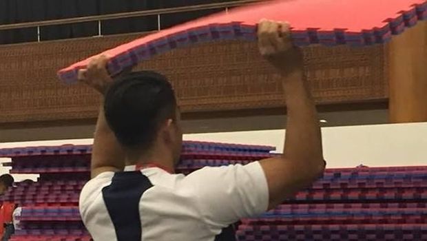 Cerita Tim Jepang Bersih-bersih Venue Usai Tanding Karate Asian Games