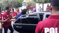 Teman Iwan lalu keluar dari mobil dan memukul Eko. Foto: Bayu Ardi Isnanto/detikcom