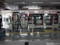 Operasi LRT Jakarta Molor Lagi, Mau Sampai Kapan?