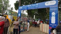 Bergeser ke area Kuliner Asian Games, pilihan makanannya lebih banyak. Di sini ada 88 stand yang menjajakan makanan nusantara dari para pedagang tradisional yang biasa berjualan di sekitar GBK. Foto: Devi S. Lestari / detikFood