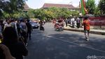 Adegan Rekonstruksi Iwan Adranacus Sengaja Tabrak Mati Pemotor