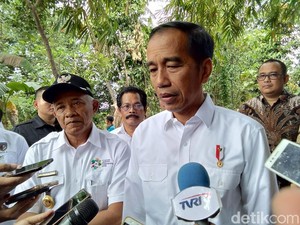 Kasus Pembakaran Bendera HTI, Jokowi: Serahkan kepada Kepolisian