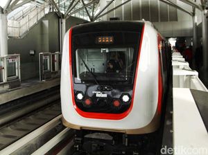 Soal Sistem Tiket, LRT Jakarta Tak Ingin Bernasib Seperti MRT